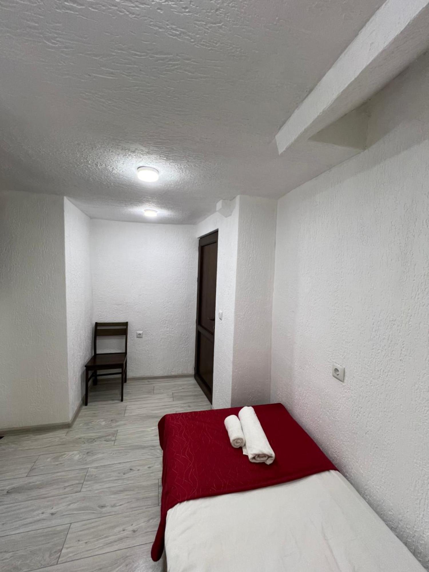 Elno Hotel Tbilisi Buitenkant foto